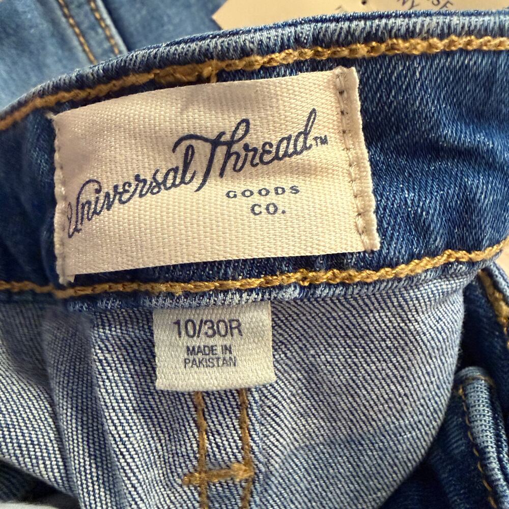 Universal Thread Women's High-Rise Patched Jeans - Size 10/30R - NWT - Picture 12 of 12